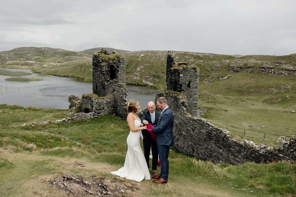 Castle cliff elopement in Ireland