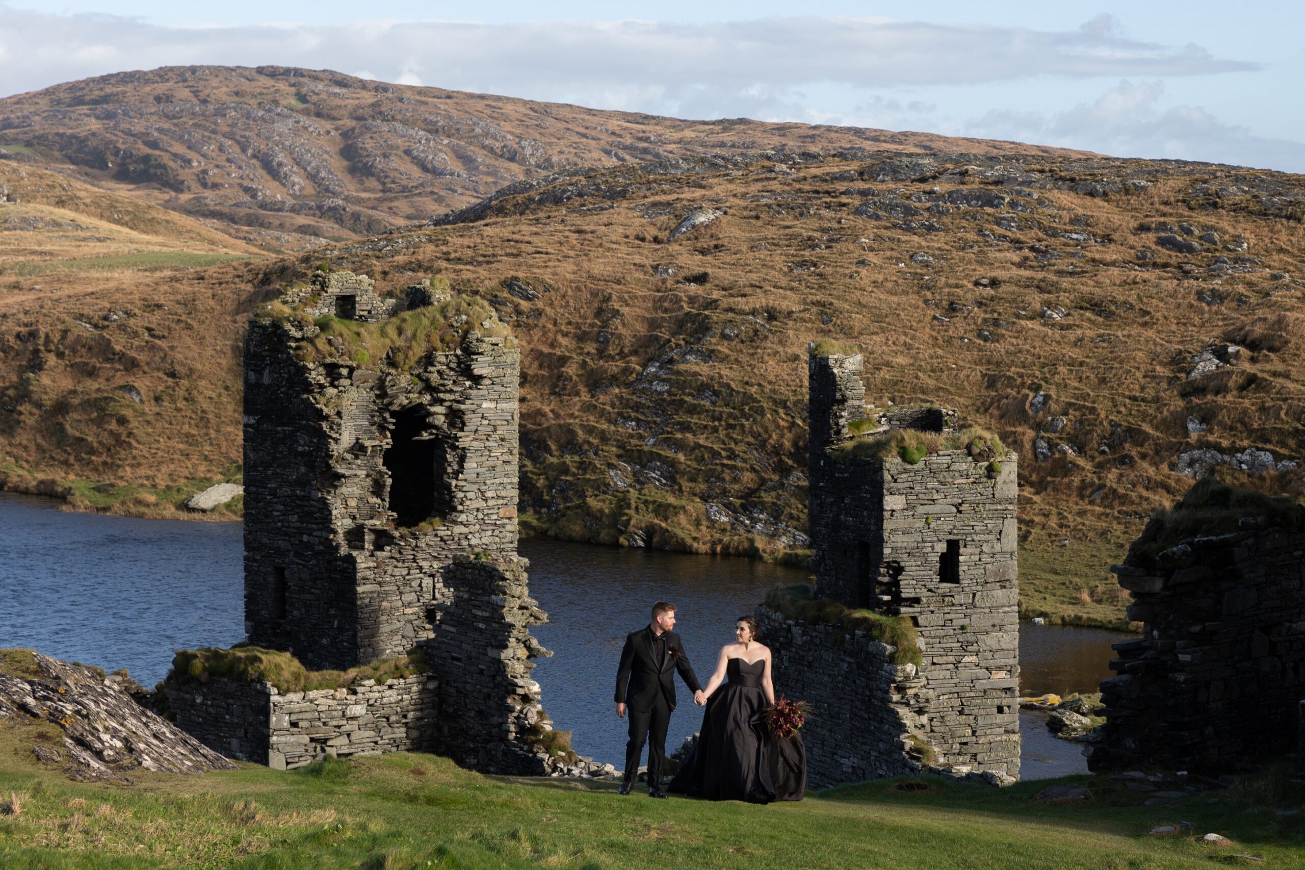 Castle ruin on a Cliff elopement wedding in Ireland